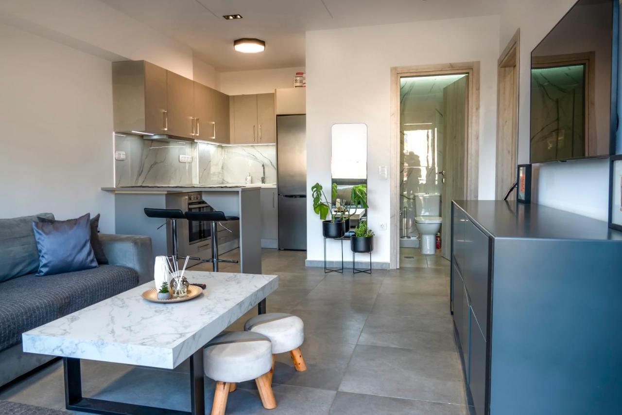 Berries Luxury Apartments Nea Moudania Extérieur photo